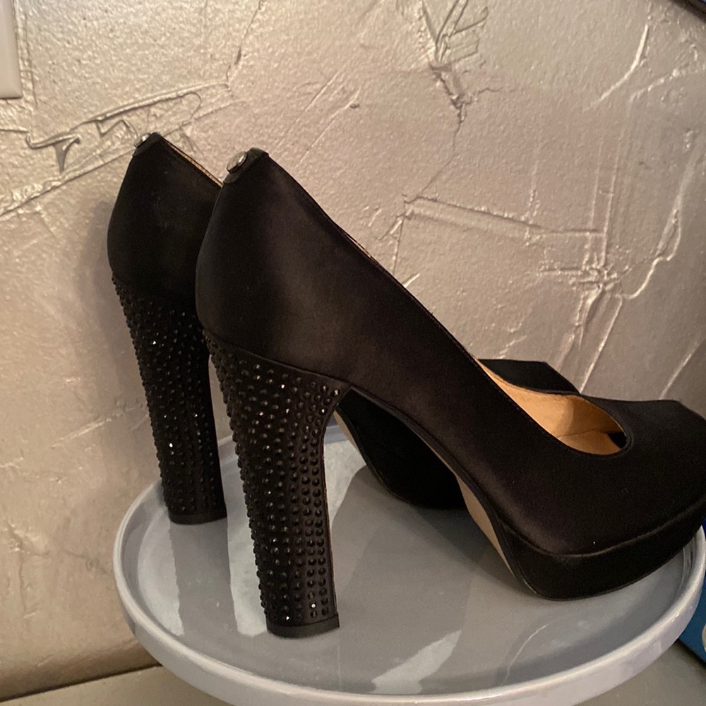 MICHAEL Michael Kors Black Satin Rhinestone Heel peep toe pumps size 9